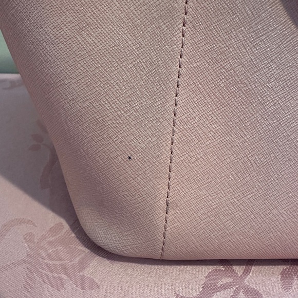 Michael Kors Greenwich Leather Large Shoulder Bag, pink blossom - Picture 9 of 12